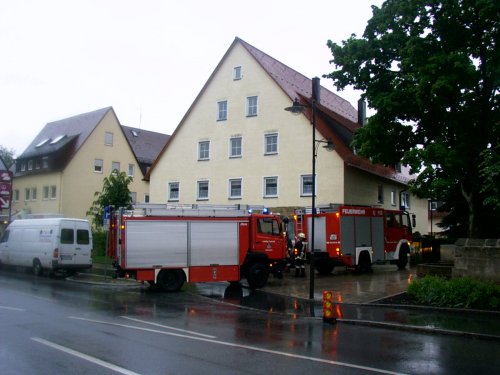 Geöffnetes Badeofentürchen setzte Teile der Einrichtung in Brand