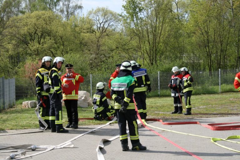 Vom Anwärter zum Feuerwehrmann – Marathonausbildung abgeschlossen