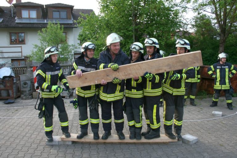 Gemeinschaftsübung mit Lauf