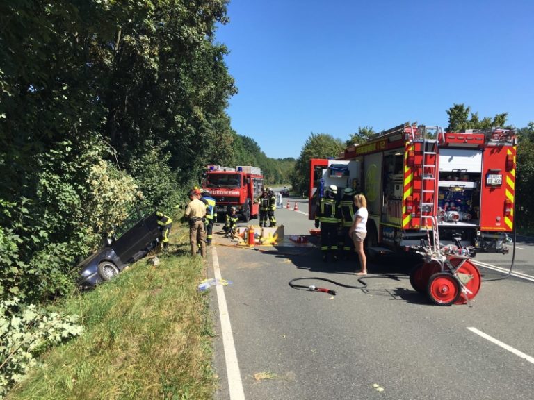 Schonende Rettung nach VU auf der B14